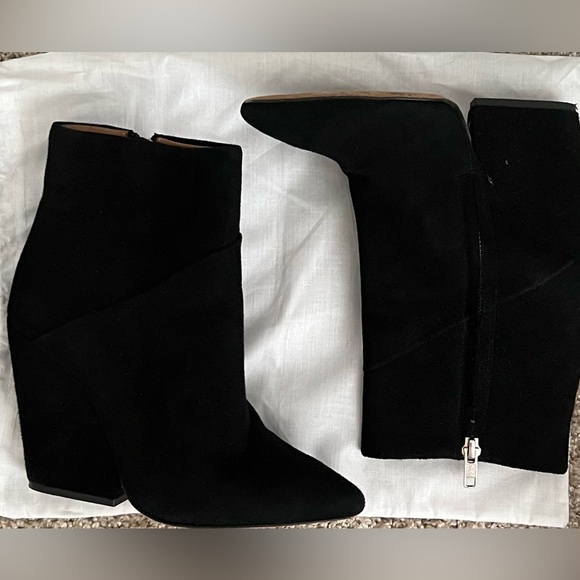 IRO Shoes - IRO Lasdia Suede Ankle Boots